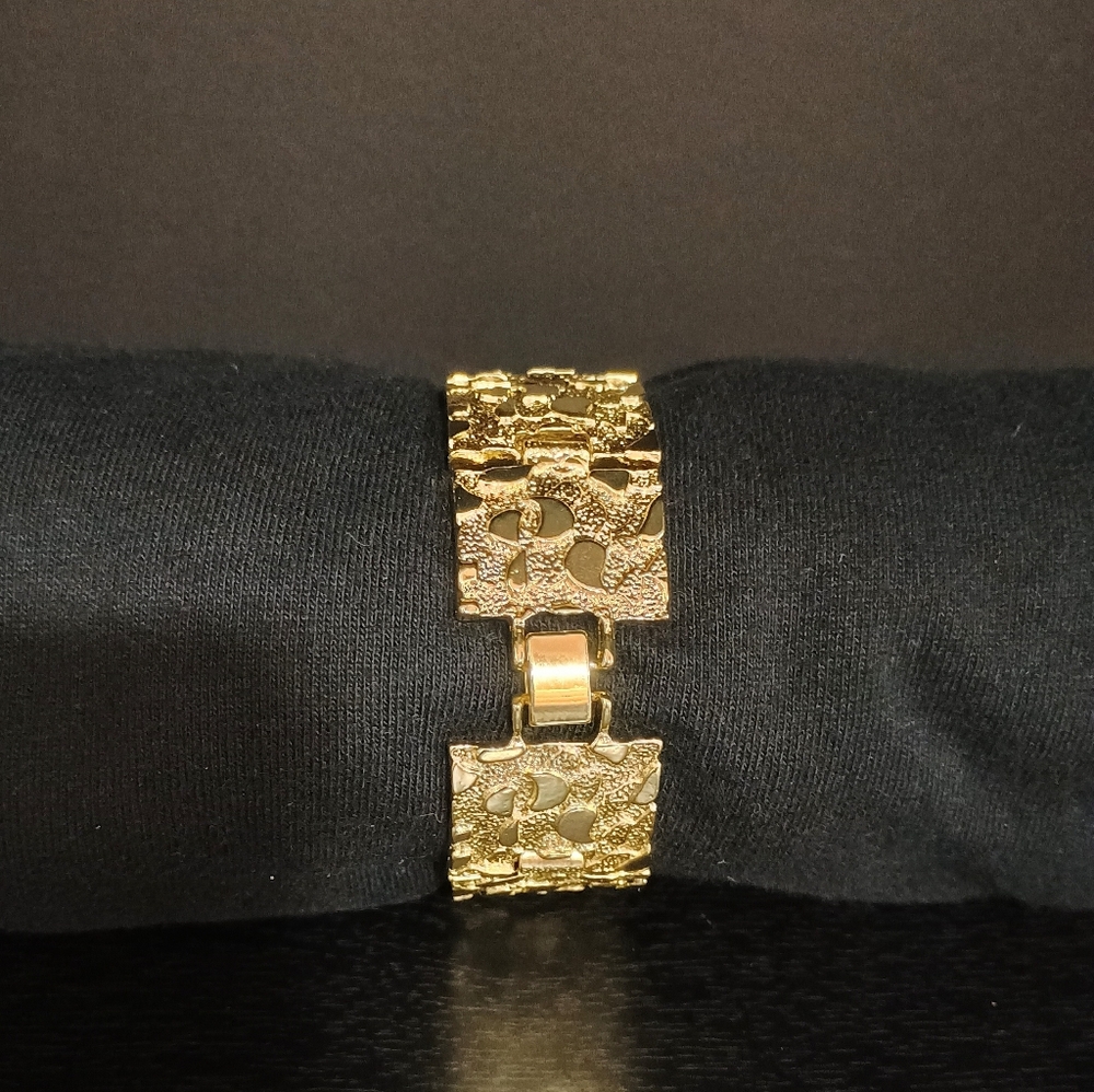 Shiny 14k Gold Plated Nugget Bracelet 25mm Wide - Picture 2 of 4